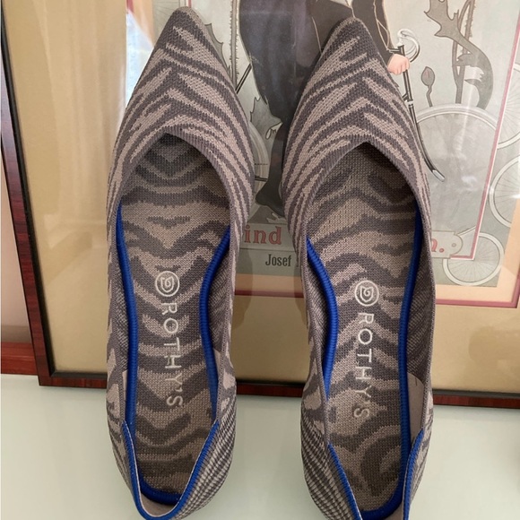 Rothy’s animal print The Point flats - Picture 1 of 7